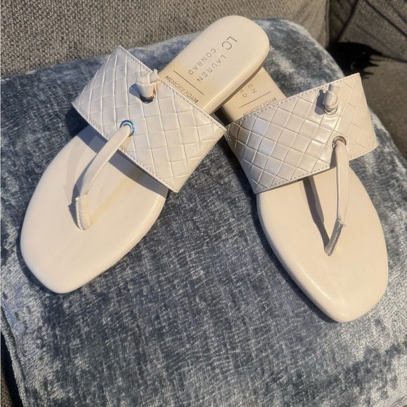 LC Lauren Conrad Beige Quilted Women's Sandals - Picture 3 of 10